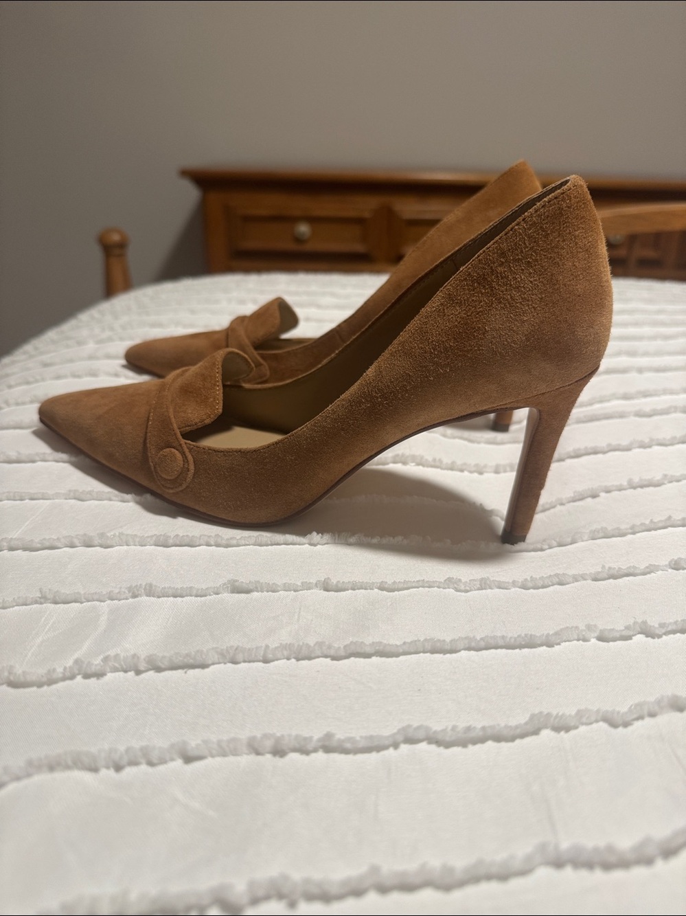 Ann Taylor Brown Suede Pointed-Toe Pumps - Picture 5 of 5